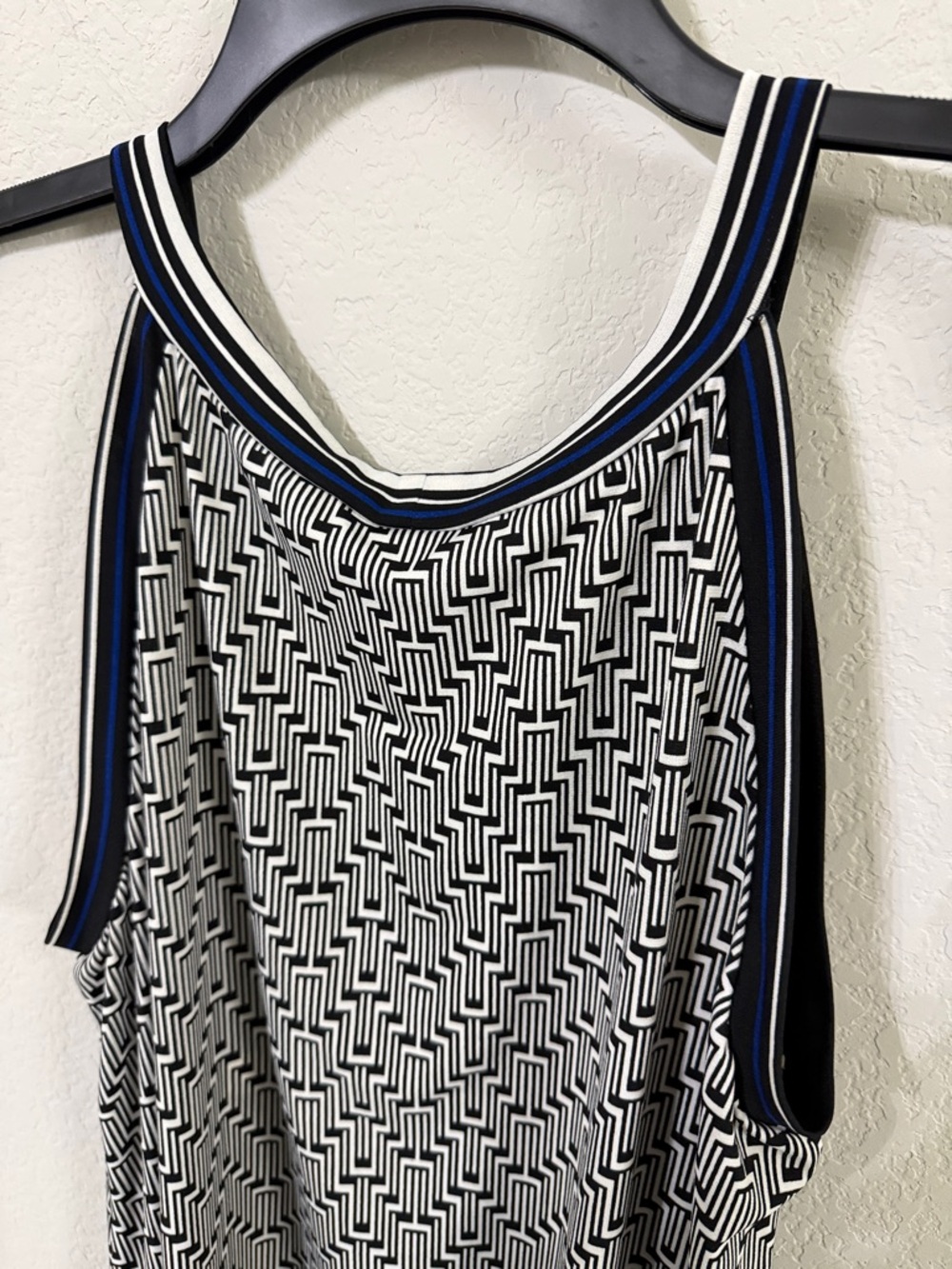 Max Studio Geometric Print Knit Tank Top
